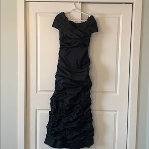 Off the shoulder black taffeta gown